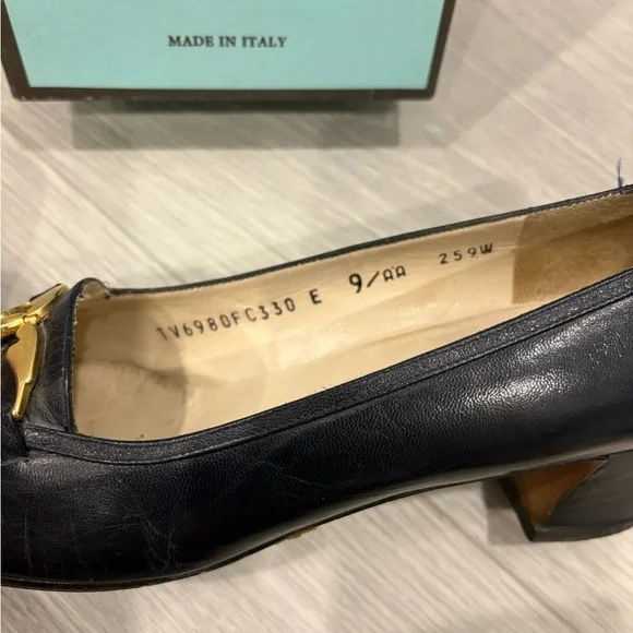 Vintage Salvatore Ferragamo Navy Leather Gancini Loafers 9.5 AA - Picture 6 of 10